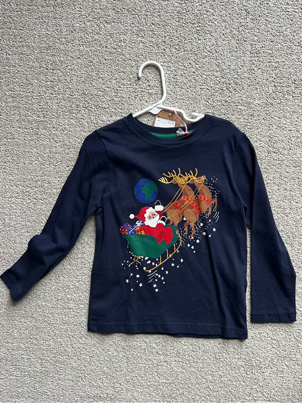 NWT Mini Boden Kids Long-Sleeve Navy Crew Neck Santa Graphic Shirt Size 4/5